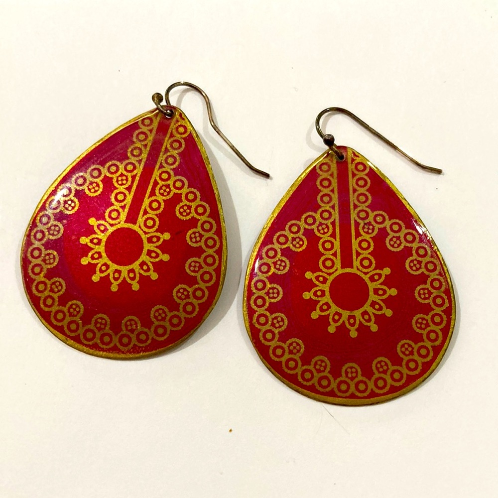 2” PINK/PURPLE MEDALLION EARRINGS WITH GOLD DESIGN!